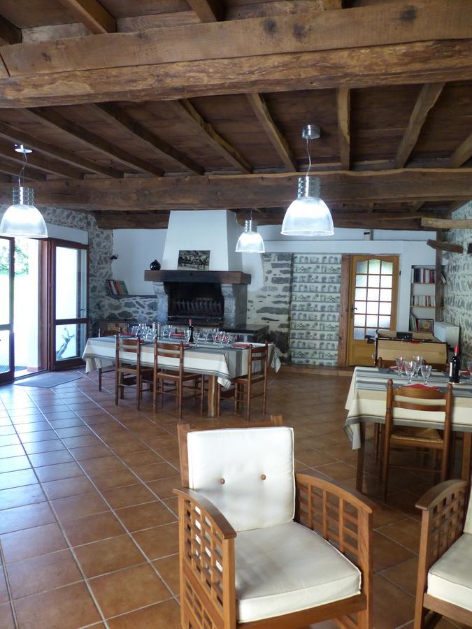 Maison D'Hotes Les 3 Baudets Issor Екстер'єр фото