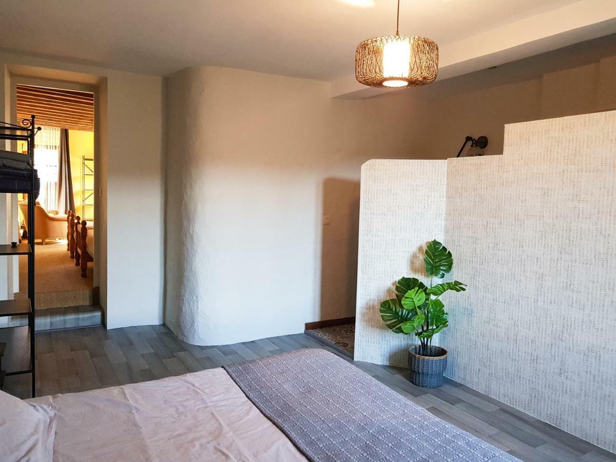 Maison D'Hotes Les 3 Baudets Issor Екстер'єр фото